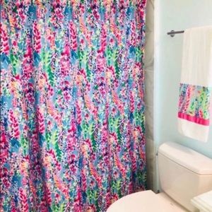 -Catch the wave shower curtain